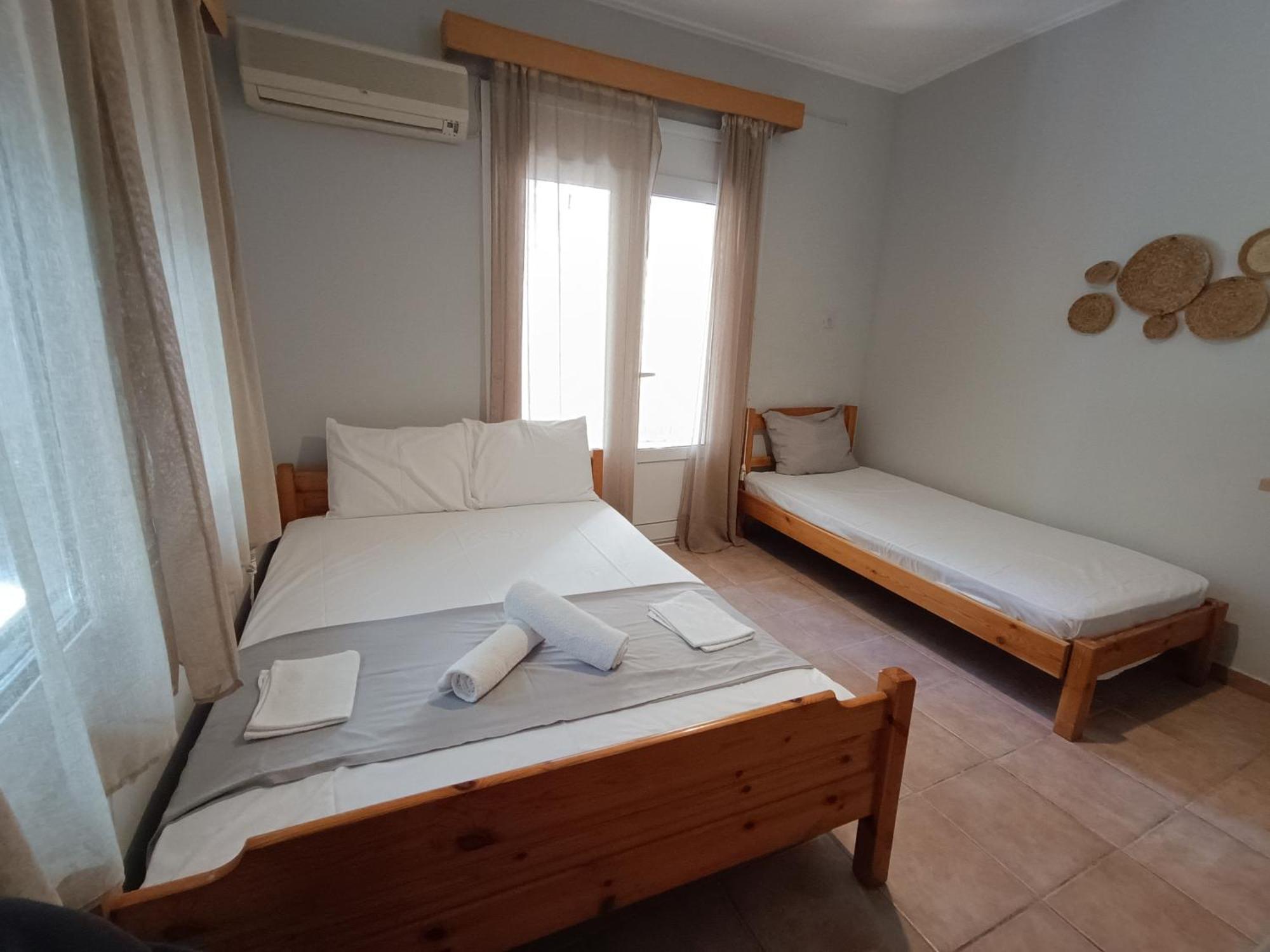 Salvino Rooms Paralía Eksteriør billede