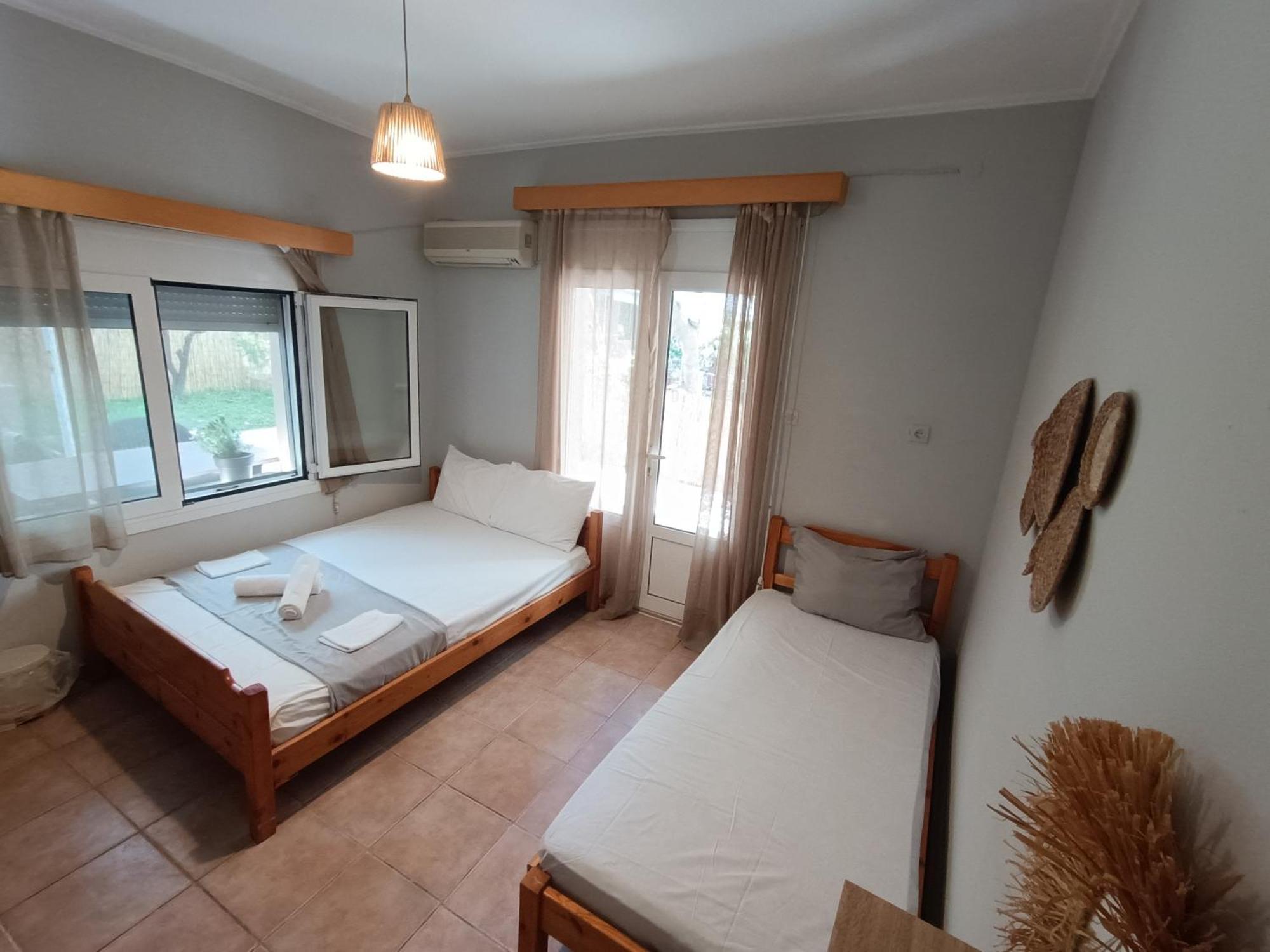 Salvino Rooms Paralía Eksteriør billede